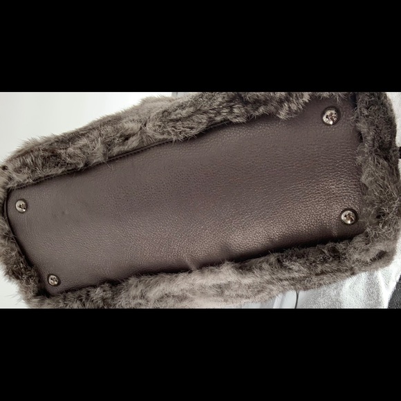 SOLD - MICHAEL KORS LUXURIOUS SILVER RABBIT FUR SATCHEL - Picture 7 of 8